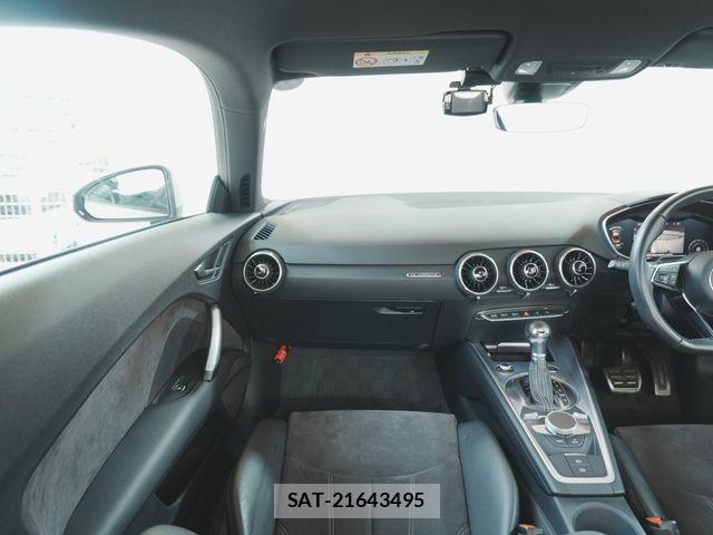 Audi TT 2018-07 8411305-11