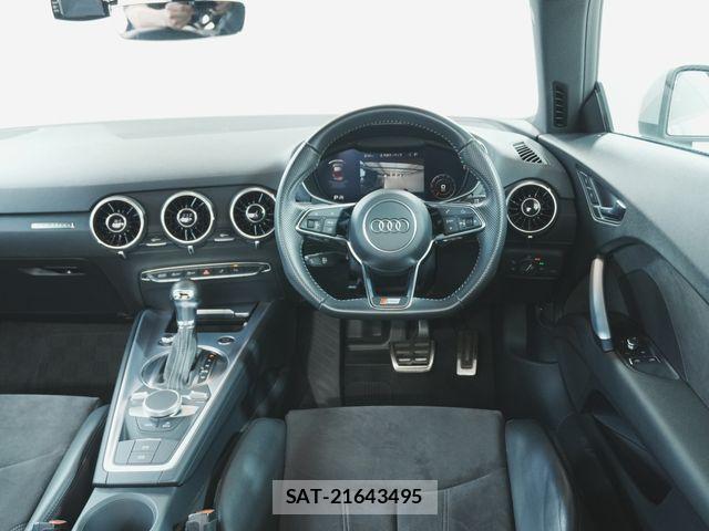 Audi TT 2018-07 8411305-12