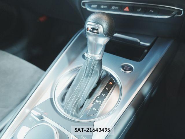 Audi TT 2018-07 8411305-21