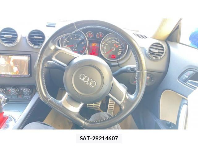 Audi TT 2008-03 8411310-20