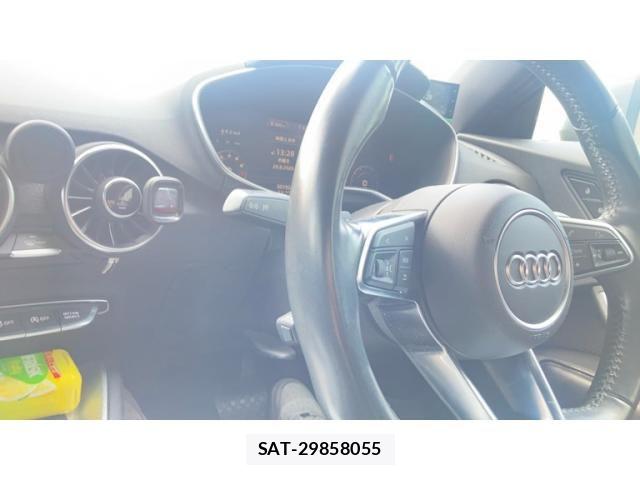 Audi TT 2016-03 8561220-11