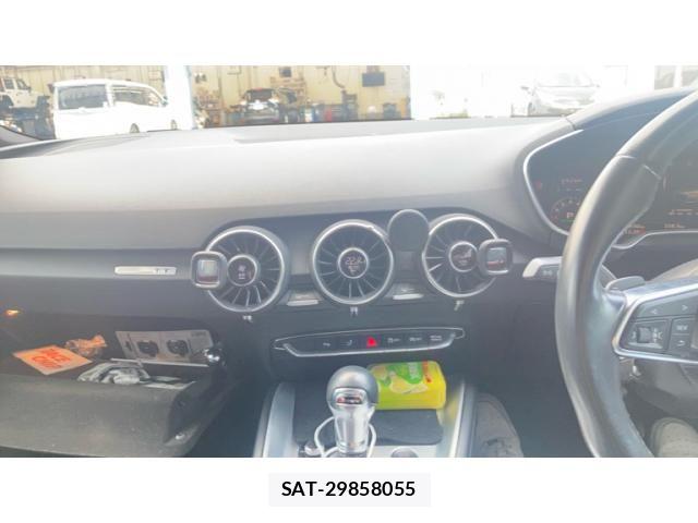 Audi TT 2016-03 8561220-12