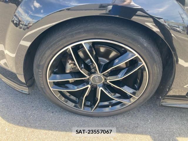 Audi TT 2010-10 8625885-5