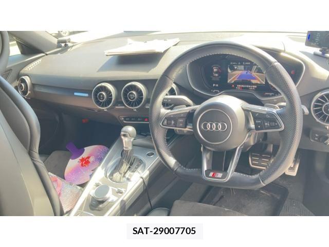Audi TT 2022-03 8625882-12