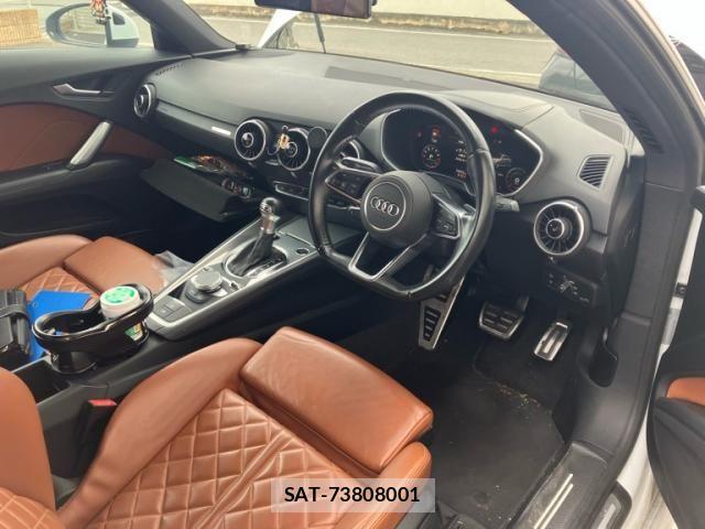 Audi TT 2016-07 8685193-11