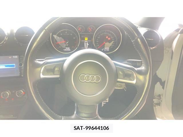 Audi TT 2013-11 8740680-13