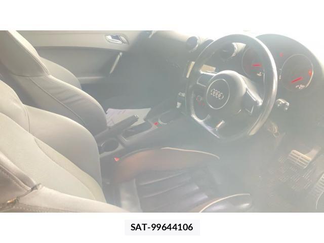 Audi TT 2013-11 8740680-8