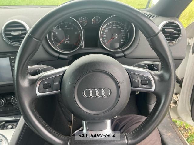 Audi TT 2009-09 8740681-16