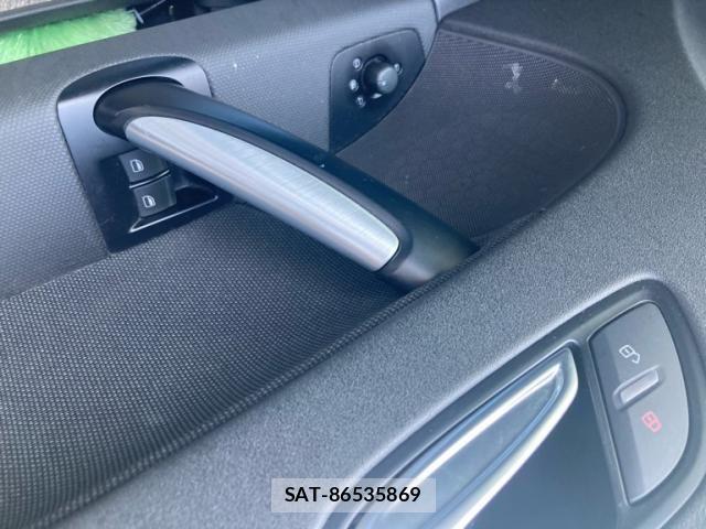 Audi TT 2008-10 8740683-10