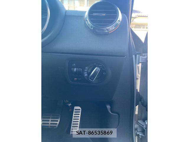 Audi TT 2008-10 8740683-11