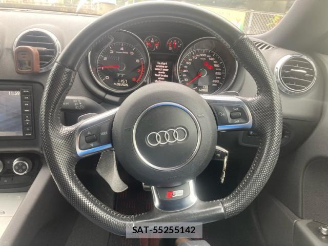 Audi TT 2012-07 8848286-16