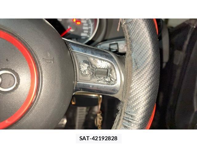 Audi TT 2008-12 8878765-11