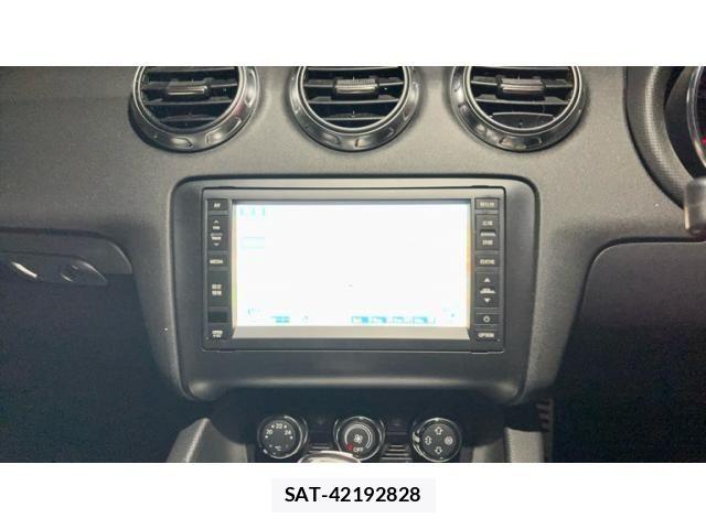 Audi TT 2008-12 8878765-17