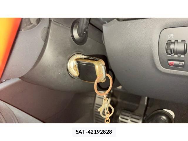 Audi TT 2008-12 8878765-22