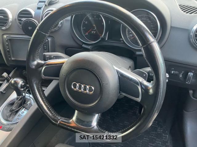 Audi TT 2006-10 8883328-10