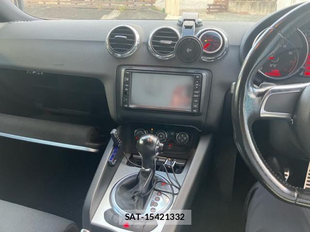 Audi TT 2006-10 8883328-13
