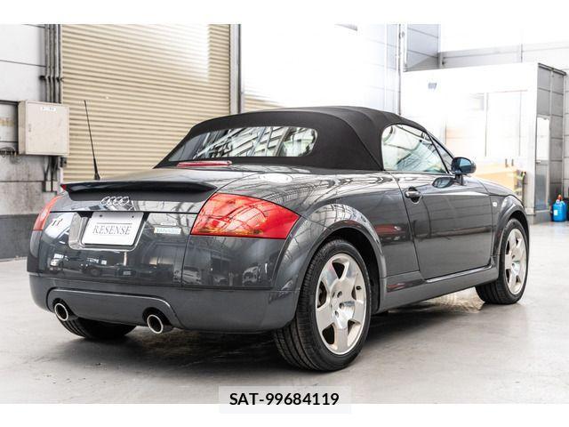 Audi TT ROADSTER 2002-05 2660105-2