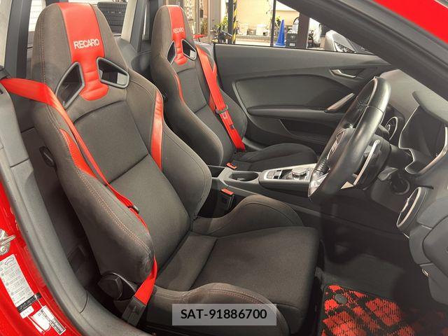 Audi TT ROADSTER 2016-11 7960584-21