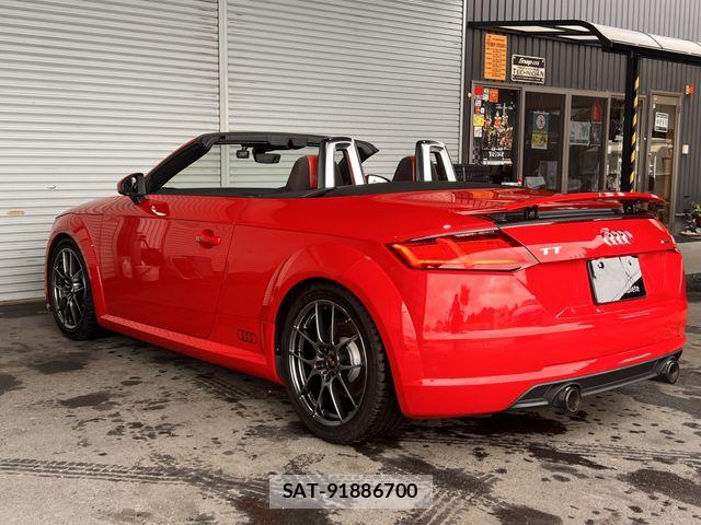 Audi TT ROADSTER 2016-11 7960584-2