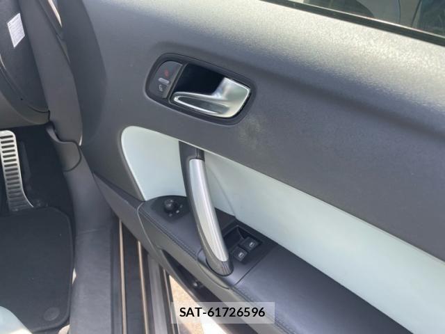 Audi TT ROADSTER 2007-12 8098087-11