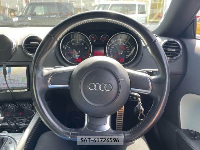 Audi TT ROADSTER 2007-12 8098087-17