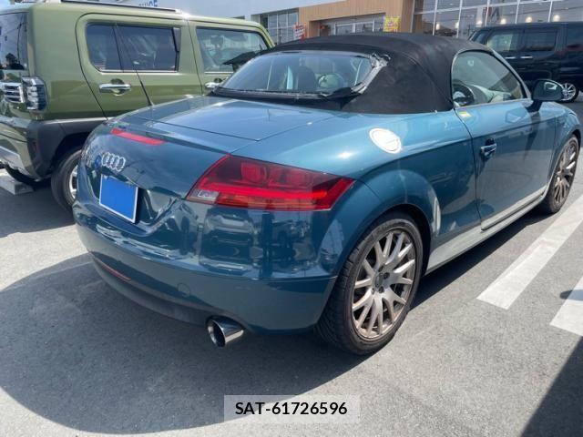Audi TT ROADSTER 2007-12 8098087-3