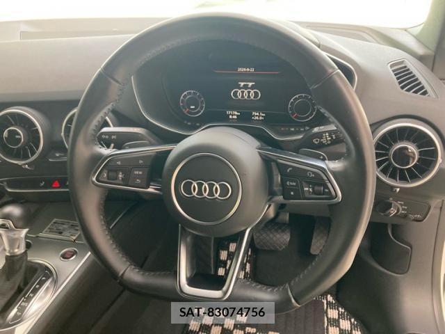 Audi TT ROADSTER 2016-06 8740682-14