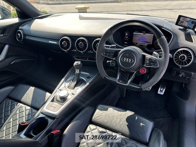 Audi TT 2017-05 4638122-1