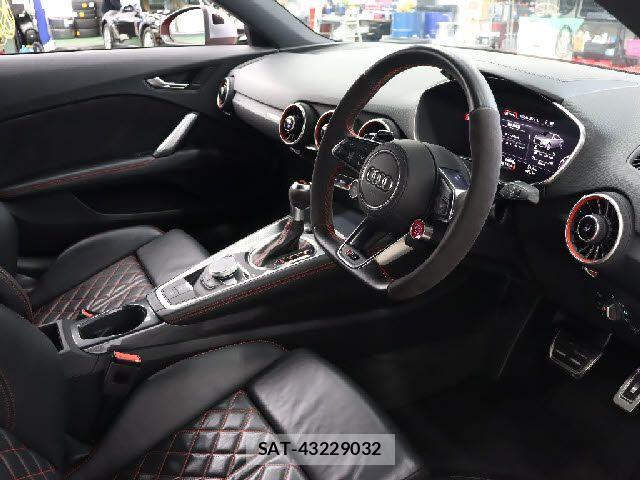Audi TT 2018-08 7057526-3