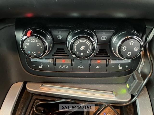 Audi TT 2010-04 7615115-22