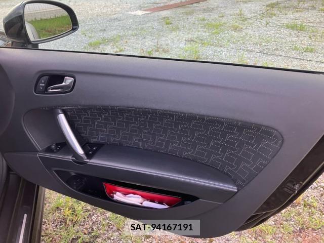 Audi TT 2010-04 7615115-6