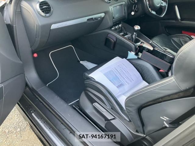 Audi TT 2010-04 7615115-8