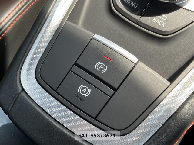 Audi TT 2017-04 8827935-25