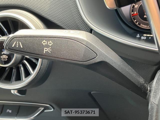 Audi TT 2017-04 8827935-6