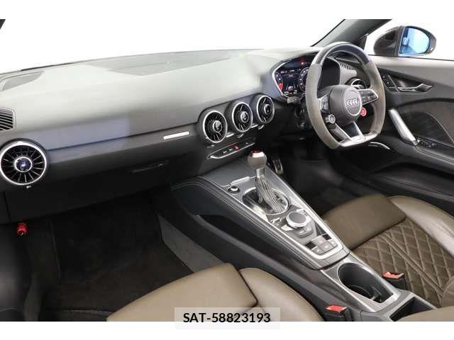 Audi TT 2017-06 3413749-16