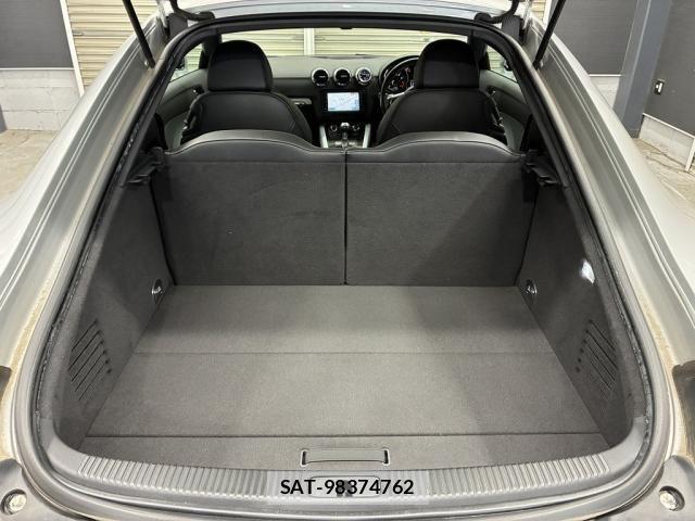 Audi TTS 2011-10 6610655-15