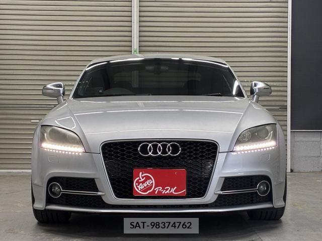 Audi TTS 2011-10 6610655-1