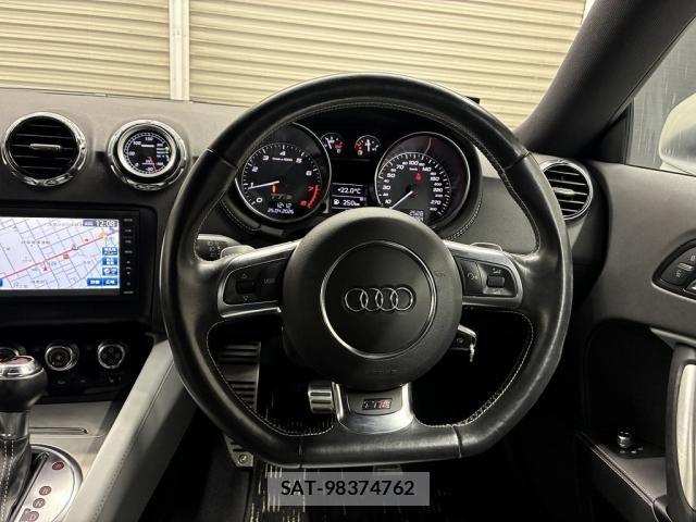 Audi TTS 2011-10 6610655-19