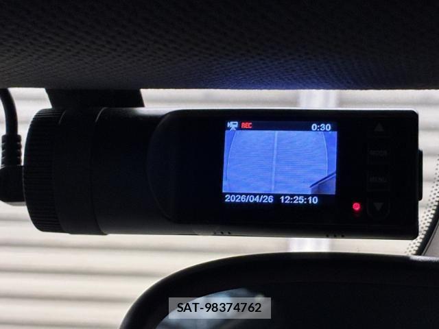 Audi TTS 2011-10 6610655-28