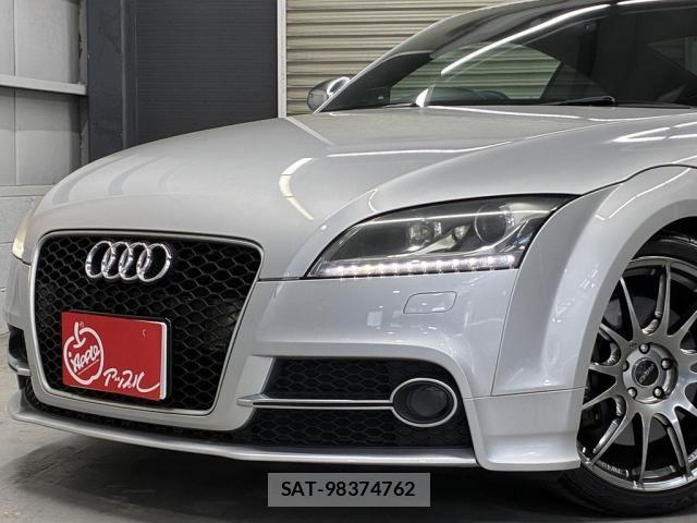 Audi TTS 2011-10 6610655-3