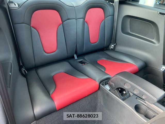 Audi TTS 2010-08 7271559-12
