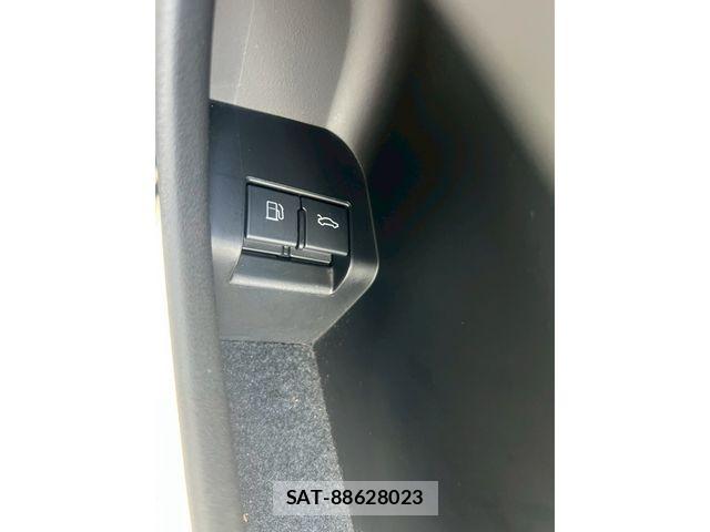 Audi TTS 2010-08 7271559-25
