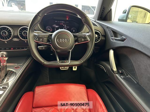 Audi TTS 2017-05 8129089-11