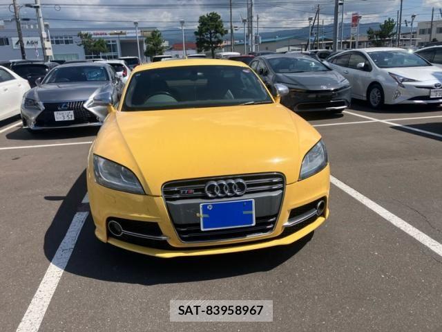 Audi TTS 2014-10 8364854-2
