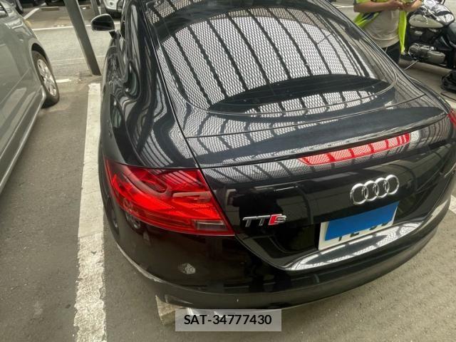 Audi TTS 2010-09 8371454-3