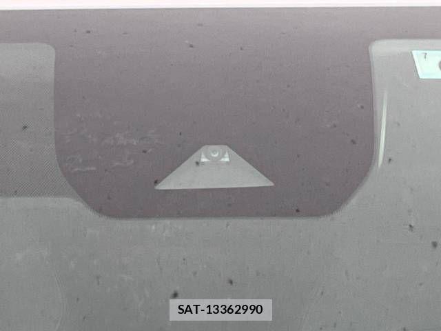 Nissan AURA 2022-06 702935-2