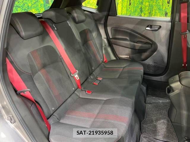 Nissan AURA 2022-11 819036-8