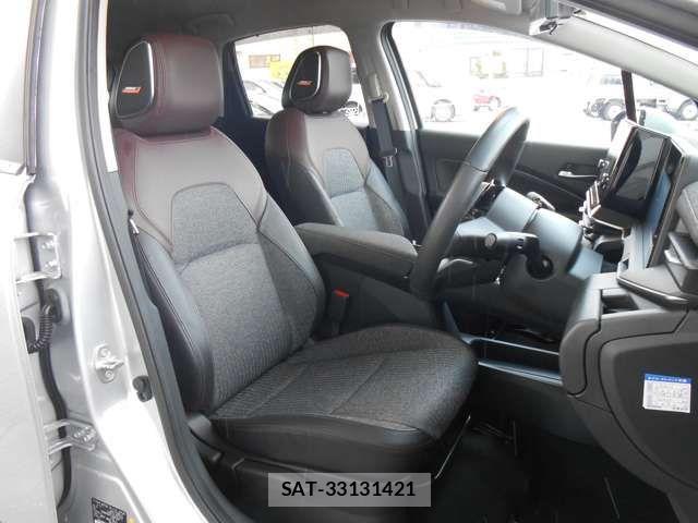 Nissan AURA 2021-09 832278-9