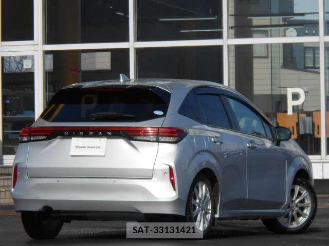 Nissan AURA 2021-09 832278-1