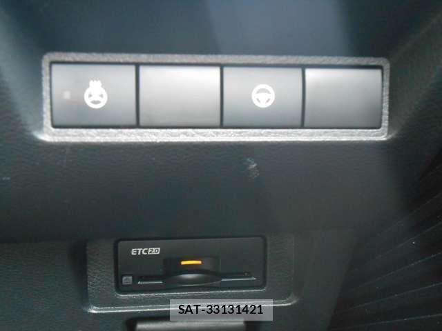Nissan AURA 2021-09 832278-4